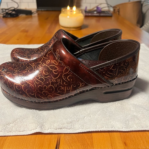 Brown with gold writing size 38 (7.5) Dansko clogs lightly worn - Picture 1 of 9